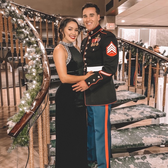 Long Black Velvet Windsor Dress - Picture 4 of 4